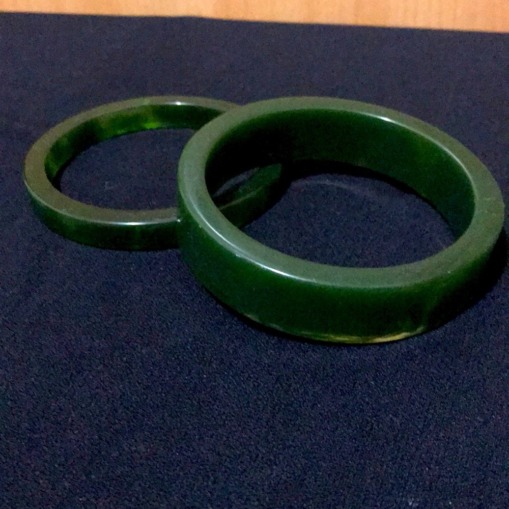 Costume jewelry bracelets